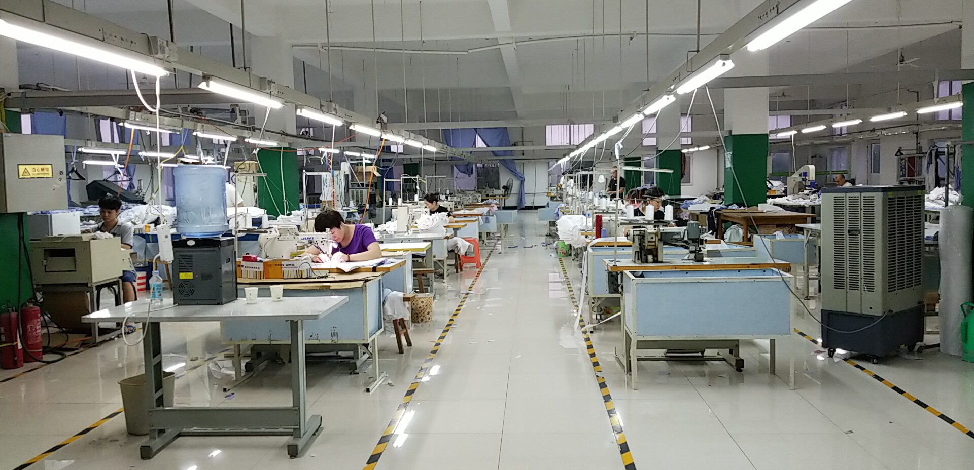 怎么样选择工作服定制厂家。